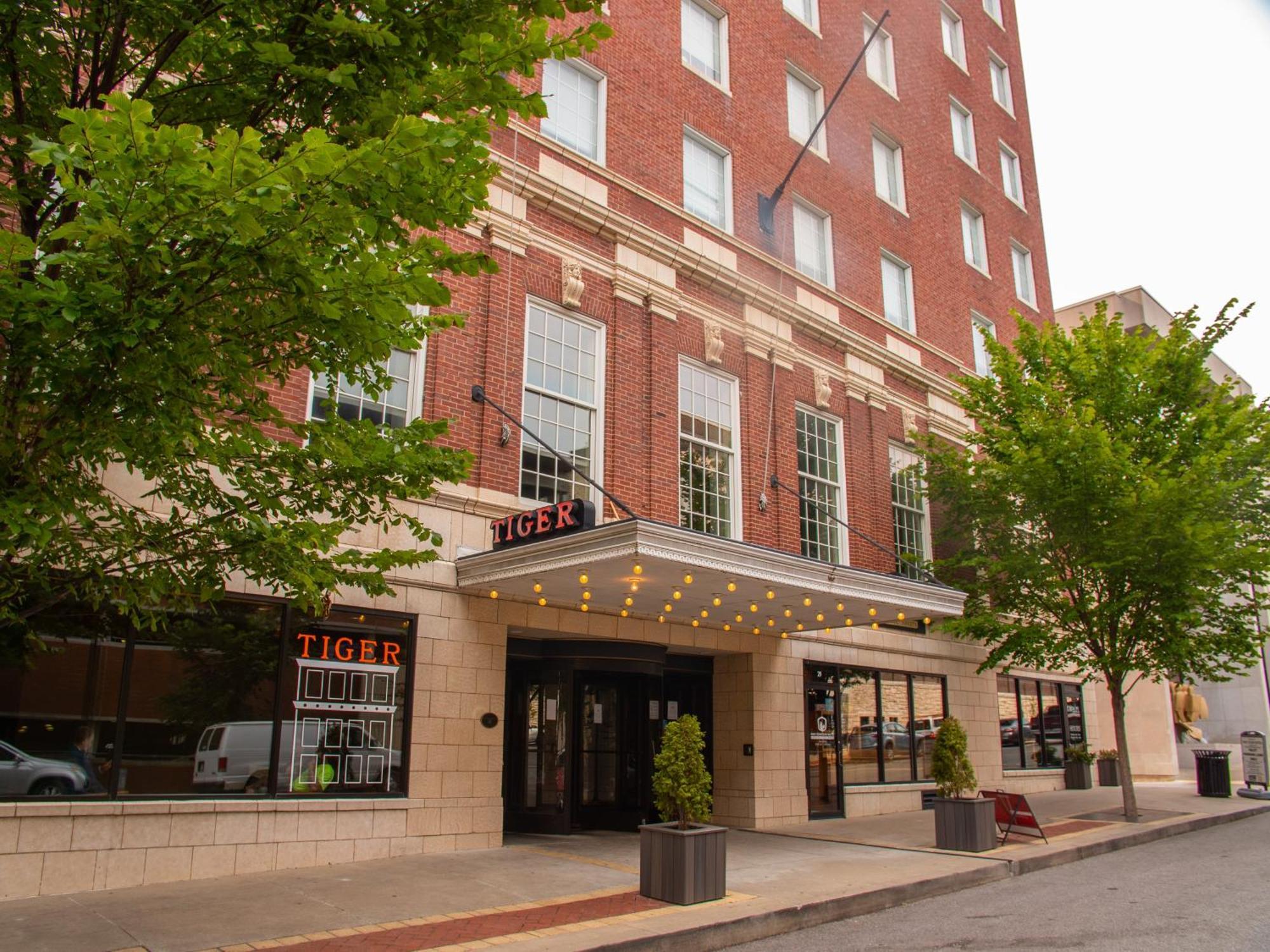 Voco The Tiger Hotel, Columbia, Mo By Ihg Zewnętrze zdjęcie